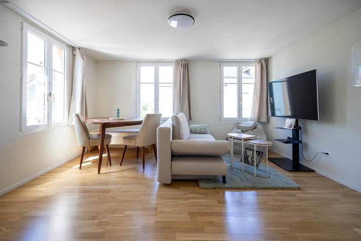Ferienwohnung für 4 Personen, mit Ausblick in Romanshorn