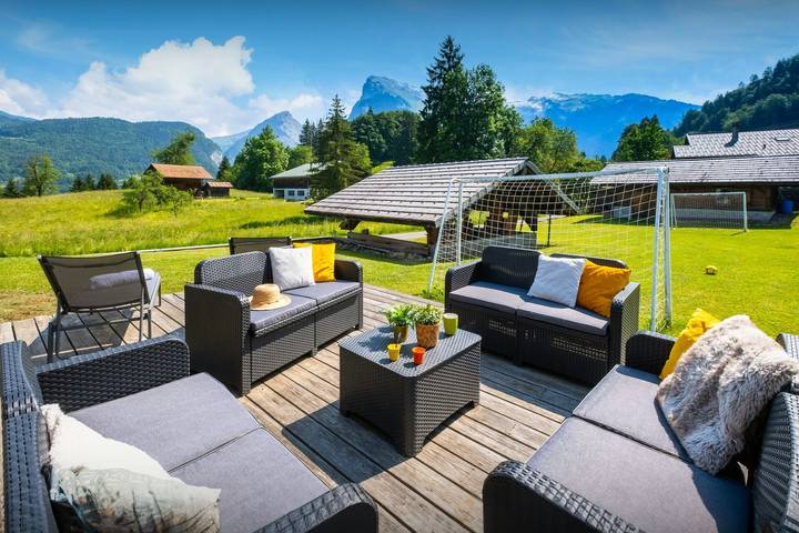 Chalet pour 10 personnes, avec jacuzzi et jardin à Samoëns