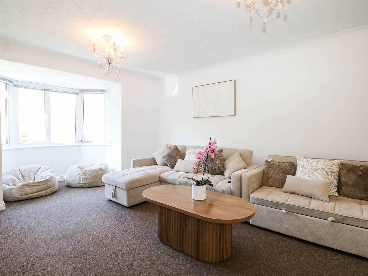 4 Atlantic Close in Ocean Village, Southampton