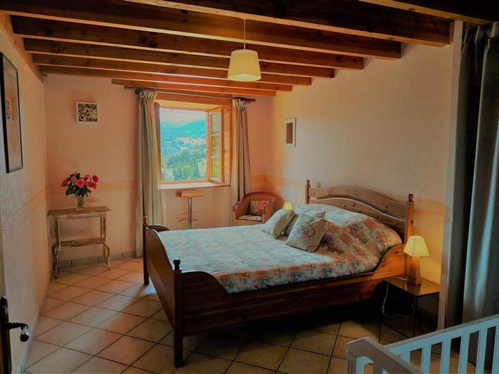 Location de vacances pour 10 personnes, avec jardin ainsi que terrasse et sauna à Chalmazel - 3