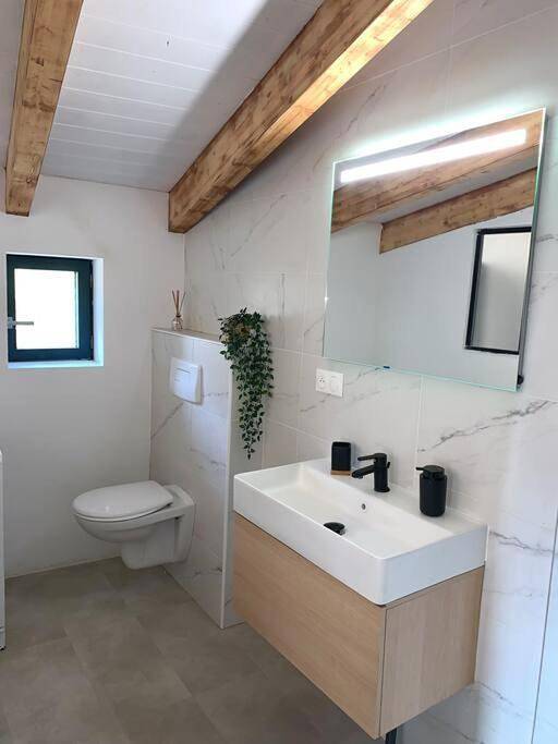 Location de vacances pour 4 personnes, avec terrasse à Monacia-d'Aullène - 3