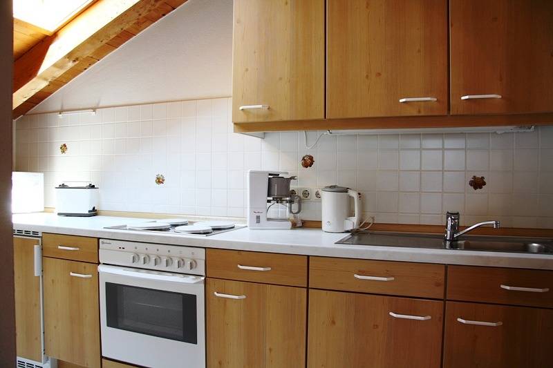 Ganze Ferienwohnung, Haus am Maibaum - Zwei-Raum Ferienwohnung Hausberg, 70 qm, Küche, Bad und Balkon in Reit im Winkl, Bayerische Alpen