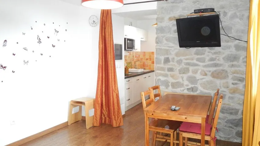 Apartamento de vacaciones para 4 personas, con jardín y vistas - 1