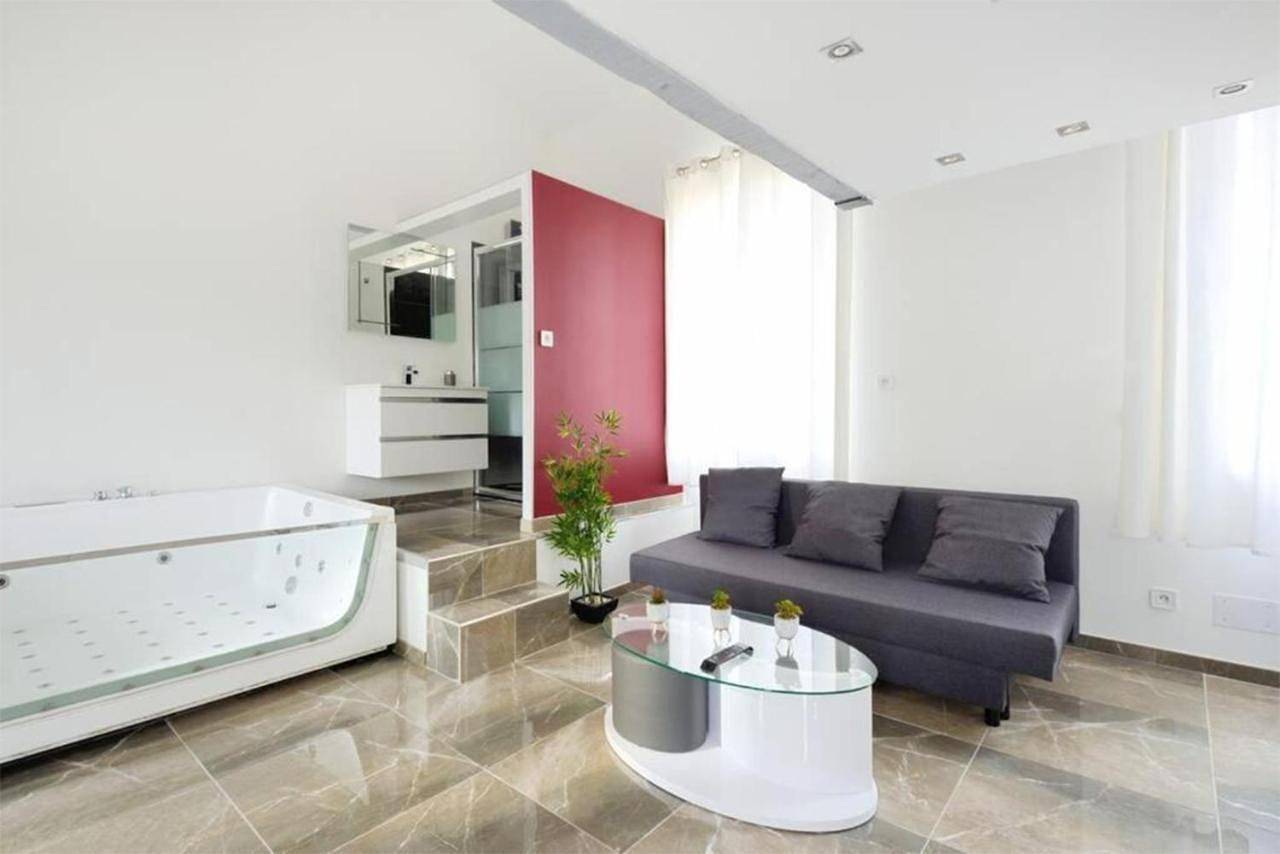 Appartement entier, La suite de Mont-Vert (Jacuzzi privatif) in Saint-Zacharie, Côte méditerranéenne (France)