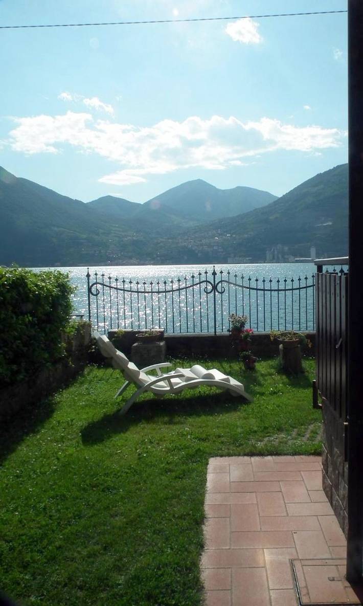 Ferienwohnung für 4 Personen, mit Balkon und Terrasse sowie Garten und Pool in Monte Isola