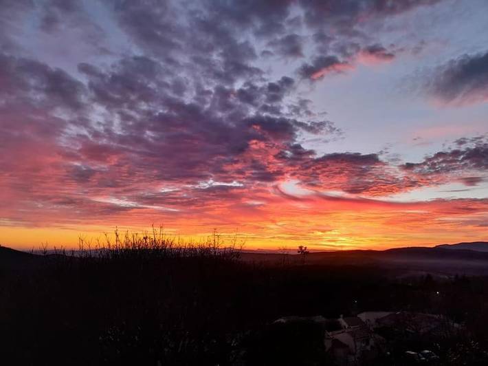 Gîte pour 2 personnes, avec terrasse et piscine à Saint-Vallier-de-Thiey - 2
