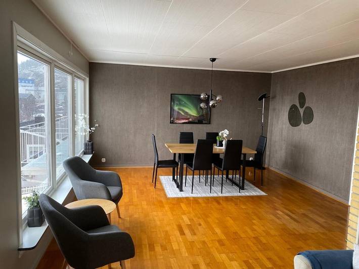 Location de vacances pour 5 personnes, avec vue ainsi que balcon et jardin dans Narvik - 3