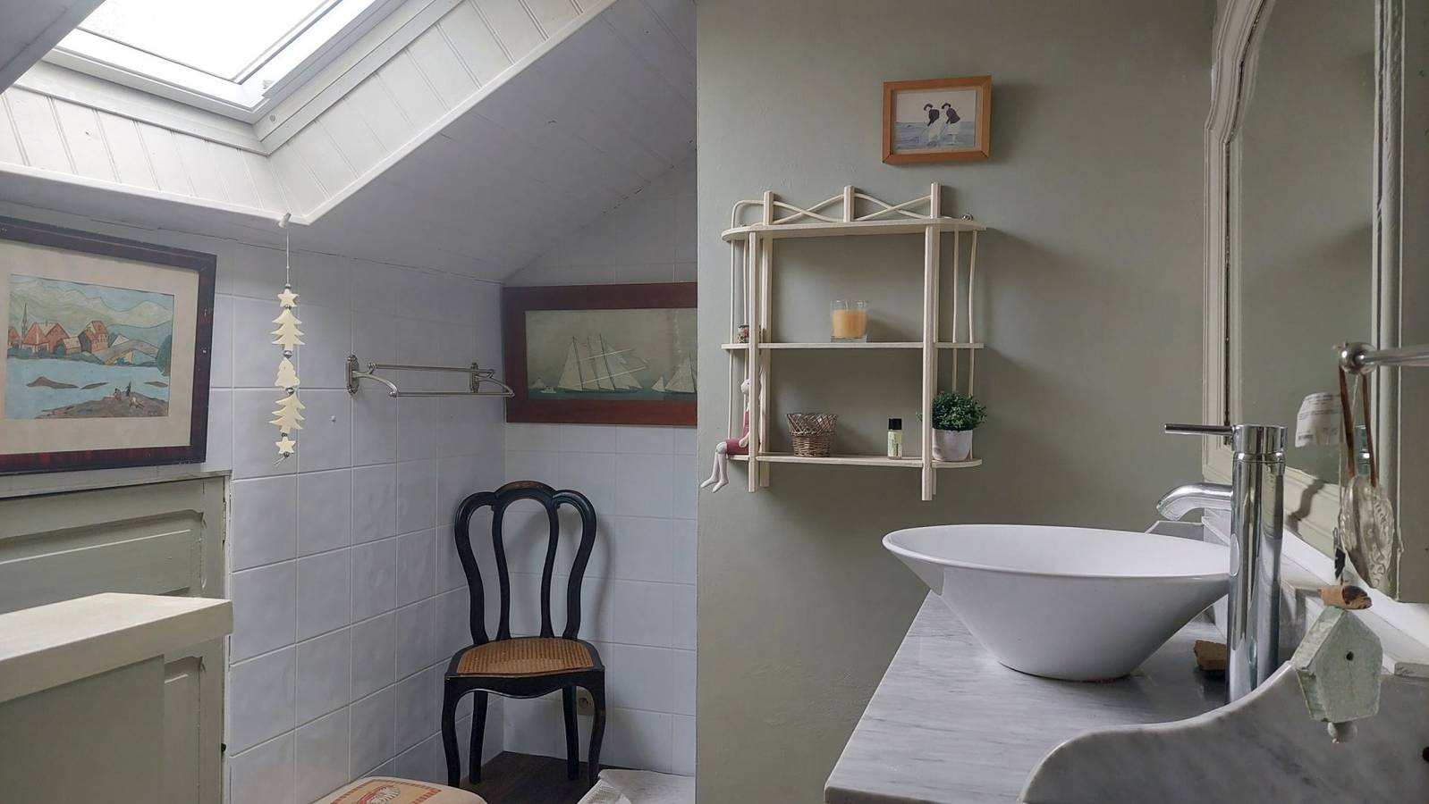 Maison de village - Chambre Genevrier in Cajarc, Parc Naturel Régional des Causses du Quercy