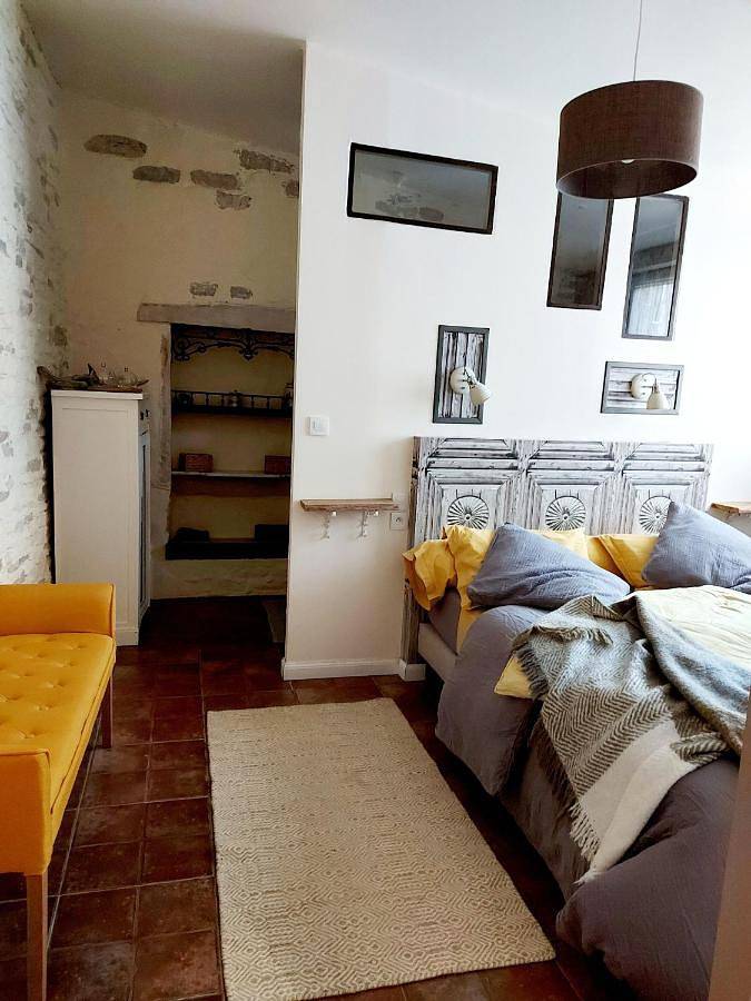 Two-Bedroom Apartment in Chardonnay (Mâcon), Région de Mâcon