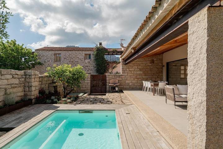 Villa per 8 persone, con Idromassaggio e Giardino nonché Panorama a San Pantaleo