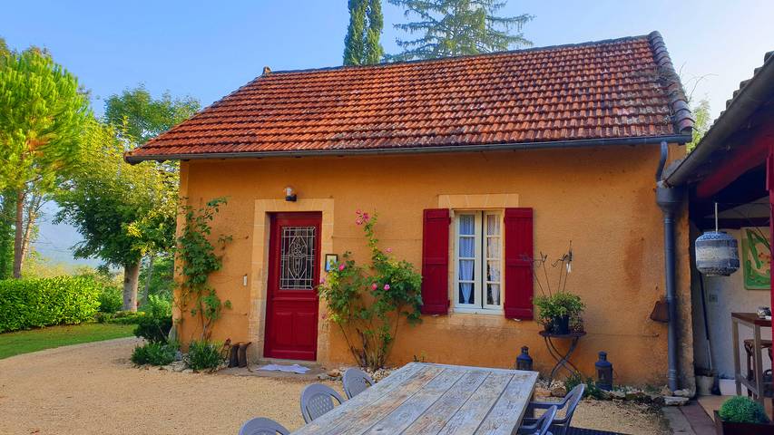 Gîte pour 4 personnes, avec piscine