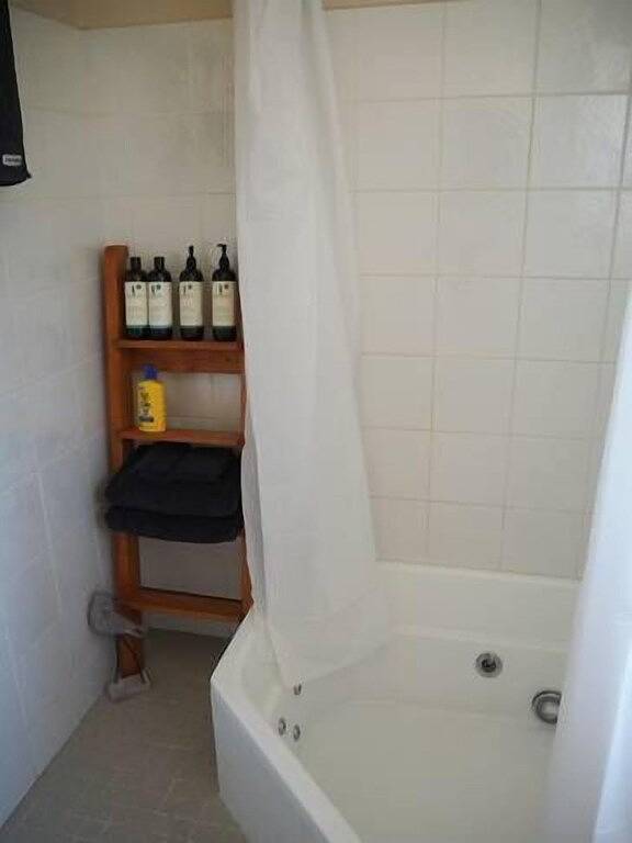 Vacation rental for 6 people, with terrace and yard, with pets in Queensland