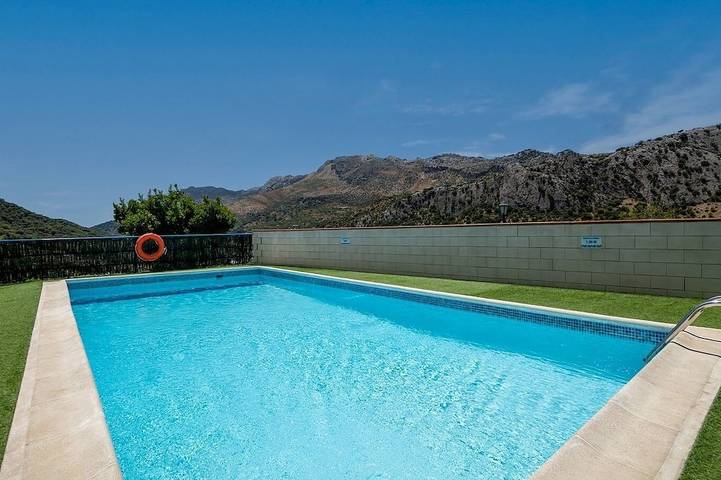 Villa pour 30 personnes, avec jardin - 1