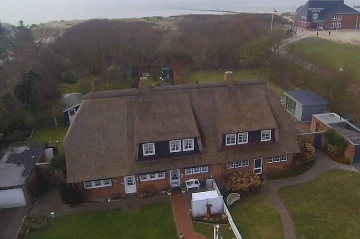 Ferienhaus für 5 Personen, mit Terrasse und Garten sowie Sauna in Utersum