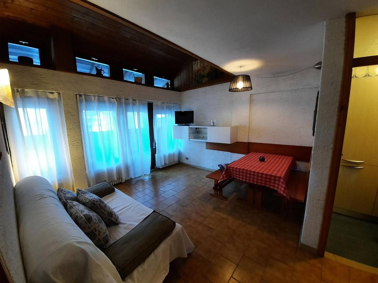 Ganze Wohnung, Apartment 'Stregatto Dalla Luna - Dolomiti' mit Bergblick, privater Terrasse und Wlan in Comuna di San Martino di Castrozza, Primiero San Martino di Castrozza