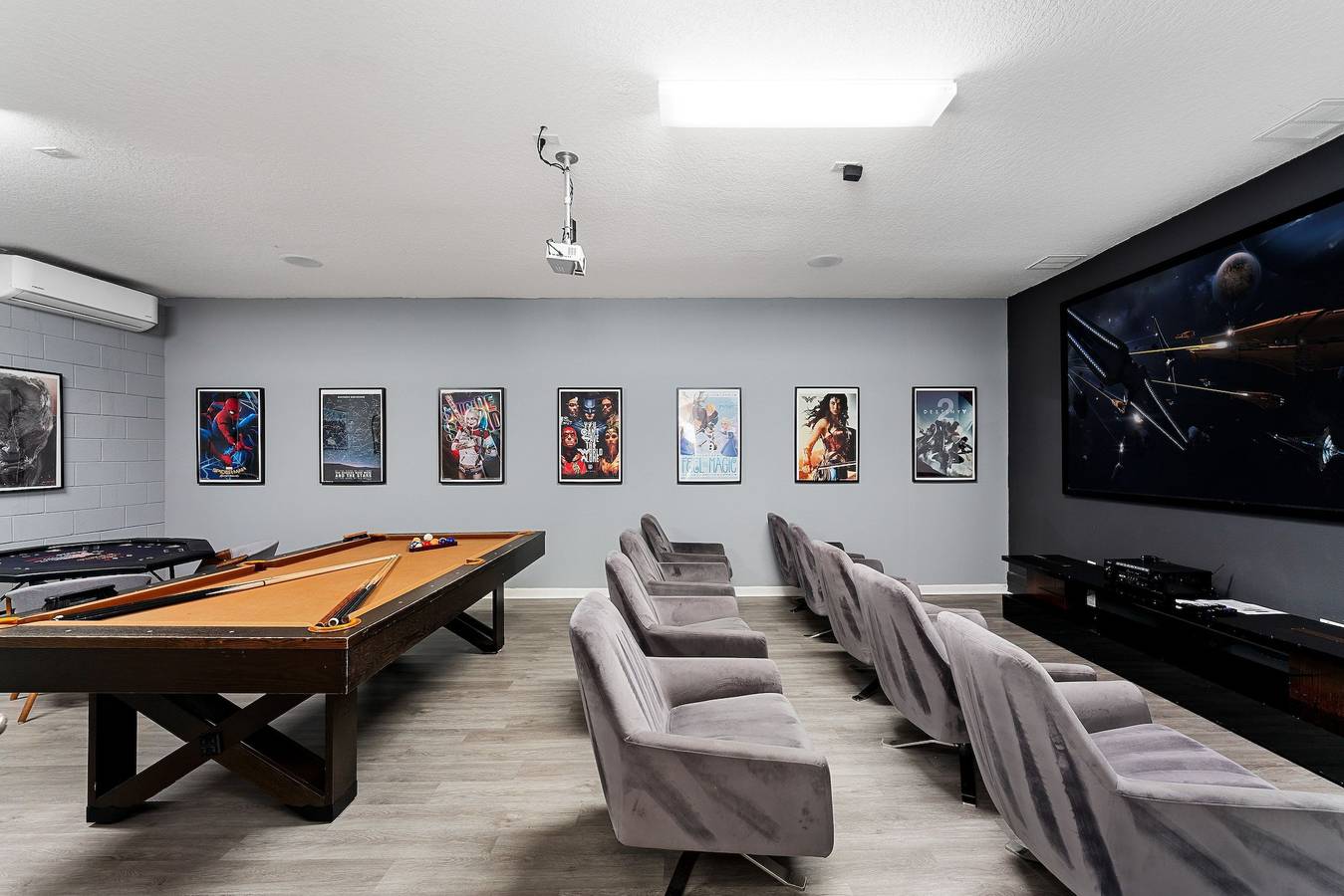 Unique Masterpiece15 Suites Sleeps 30 Son101 in Kissimmee, Osceola County