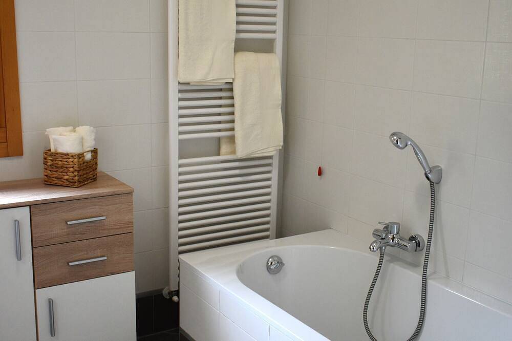 Appartamento intero, La Casa di Abe, gusti moderni e Colline di Prosecco in Pieve di Soligo, Provincia di Treviso