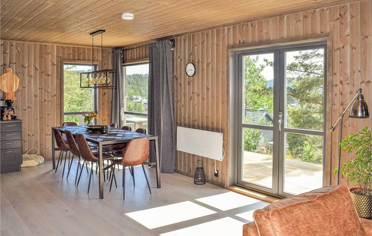 Ferienhaus für 7 Personen mit Seeblick in Drangedal