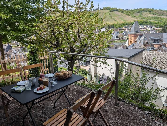 Ferienwohnung für 4 Personen, mit Terrasse und Garten in Zell Stadt (Mosel)