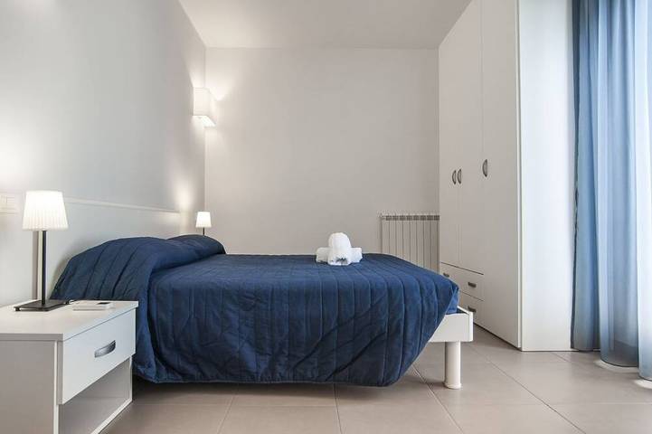 Appartement entier, La terrasse sur les fonds in Fondi, Province de Latina