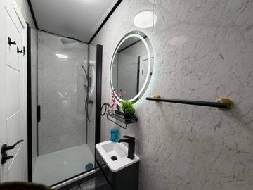 Holiday Apartment for 5 People in Cardiff, Cardiff region, Photo 3