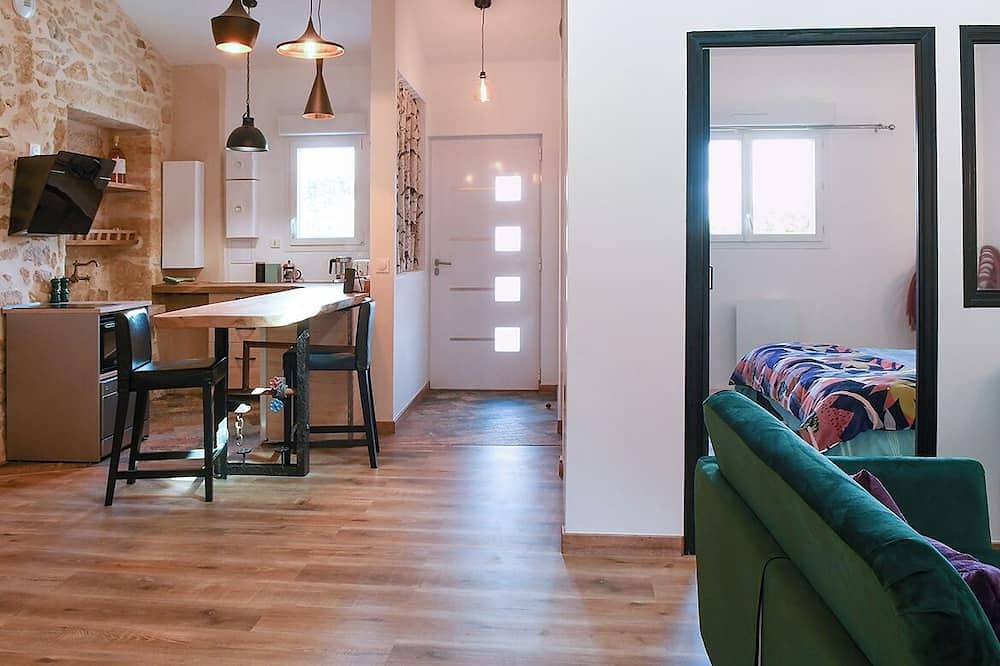 Guesthouse for 2 in a peaceful setting among the vines. Sauna & pool in Barsac, Langon und Umgebung