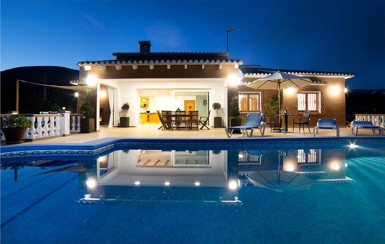 Apartamento Español: Aire Acondicionado, Piscina y Parking in Teulada, Costa Blanca