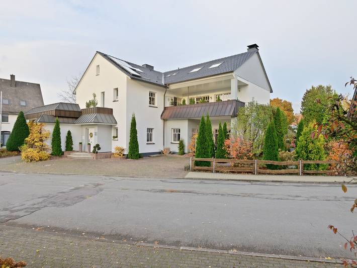 Ferienwohnung für 4 Personen, mit Terrasse und Garten sowie Sauna in Brilon - 2