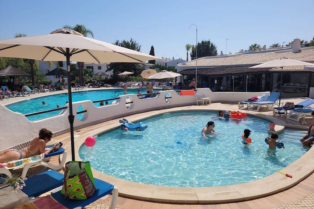 Ganze Wohnung, Geräumige, gut ausgestattete Wohnung, Breitband, Sky Tv, mit Pool außerhalb. in Albufeira, Faro Distrikt