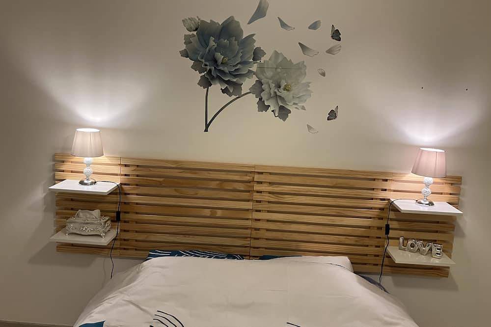 Entire apartment, Snow Queen 3 Bedrooms, Between Paris and Disneyland Paris ! in Chelles, Seine-et-Marne