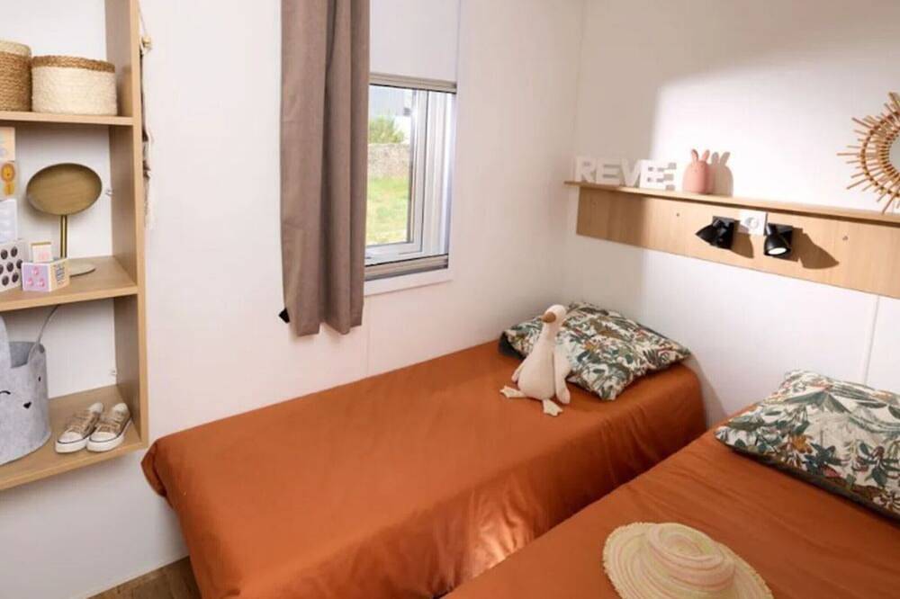 Mobil home avec terrasse pour 4 personnes, 2 chambres in Le Pradet, Côte méditerranéenne (France)