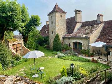 Chambre d’hôte pour 2 personnes, avec jardin et vue à Loubressac