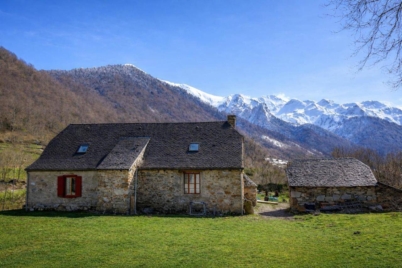 Maison de Pierre, Sauna et Vue Pyrénées in Estaing, Parc national des Pyrénées