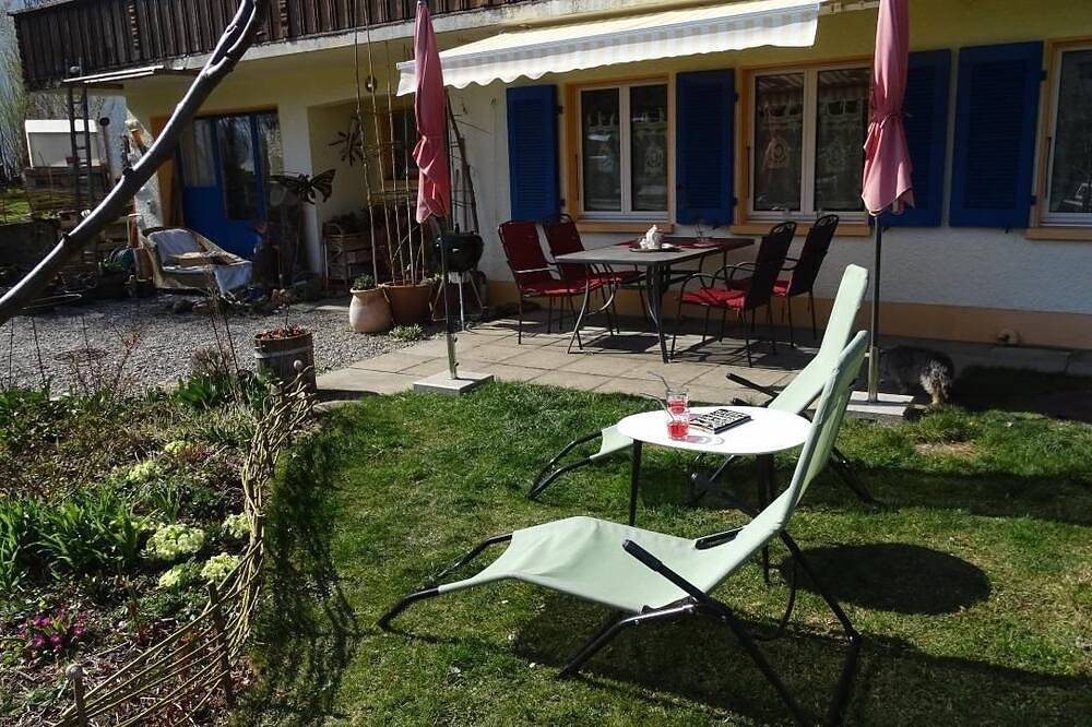 Ferienwohnung Aeschi b. Spiez für 1 - 3 Personen mit 2 Schlafzimmern - Ferienwohnung in Ein- oder Me in Aeschi bei Spiez, Thunersee