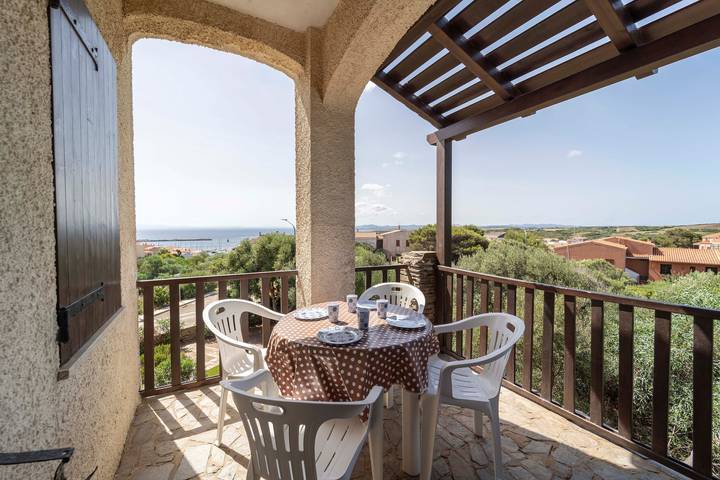 Gîte pour 6 personnes, avec jardin à Stintino - 4