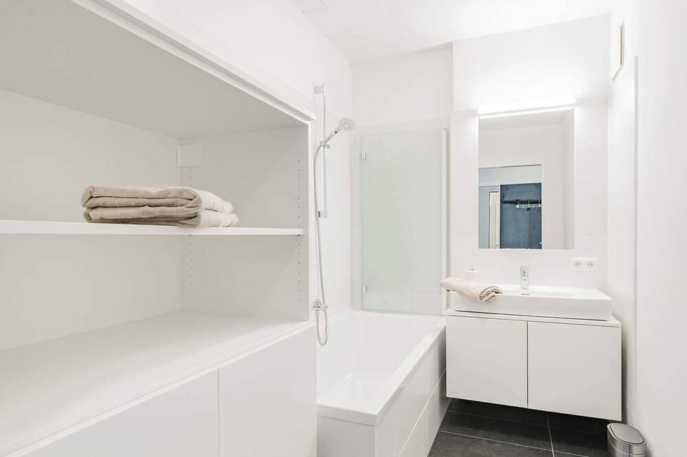 Ganze Wohnung, 2 Zimmer Apartment mit Blick auf die Stadt in Gmunden, Bezirk Gmunden