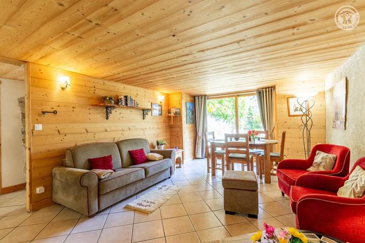 Gîte pour 4 personnes, avec jardin, animaux acceptés à Champagny-en-Vanoise