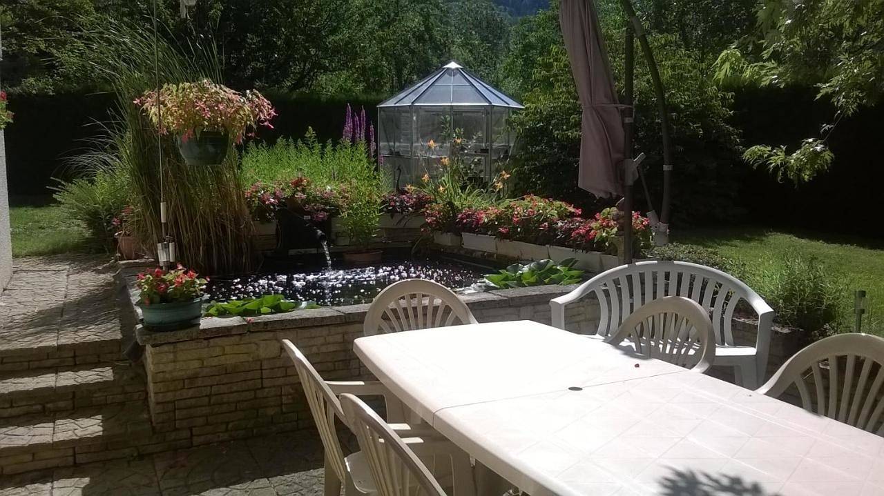 Triple Room with Private Bathroom in Nâves-Parmelan, Région d'Annecy