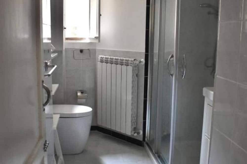 Appartamento intero, Circondato da paesaggi vulcanici e siti archeologici, a breve distanza da Roma. in Civita Castellana, Provincia di Viterbo