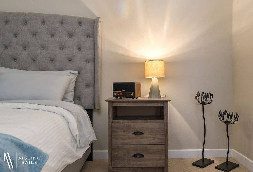 Ganze Wohnung, Seeblick | Rustikal Modern | Erdgeschoss | Whirlpool in Kootenay-Nationalpark