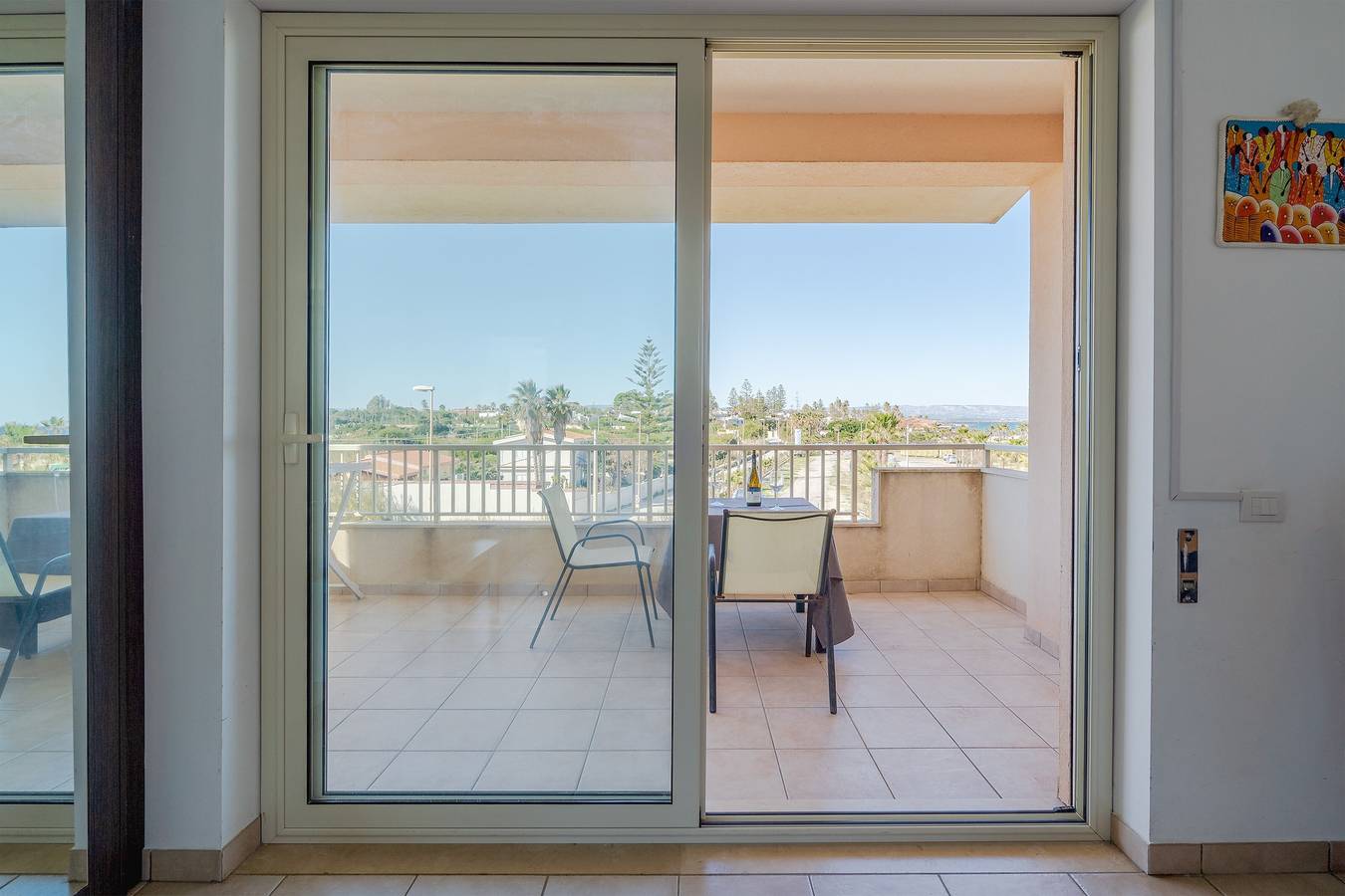 Appartamento intero, Appartamento per vacanze "Giulietta" con vista mare, balcone e Wi-Fi in Reitani, Noto e dintorni