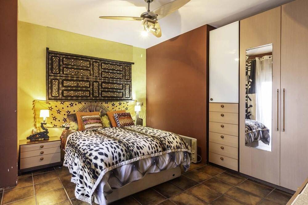 Preciosa casa con piscina, jardín y wifi in El Padul, Provincia de Granada