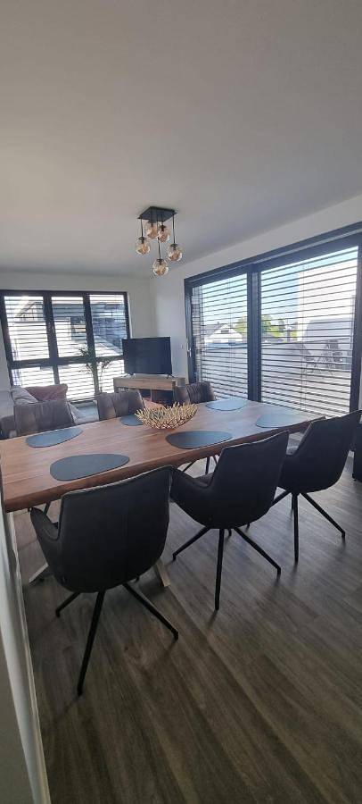 Ganze Wohnung, Stilvoll und modern in Weyhausen, Landkreis Gifhorn