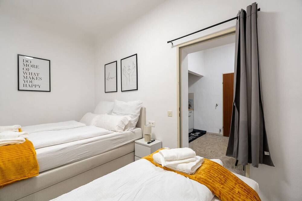 Ganze Wohnung, Quiet • 4 Guests • 24/7 Check-in • Netflix • 35m² in Leoben, Lavanttaler Alpen