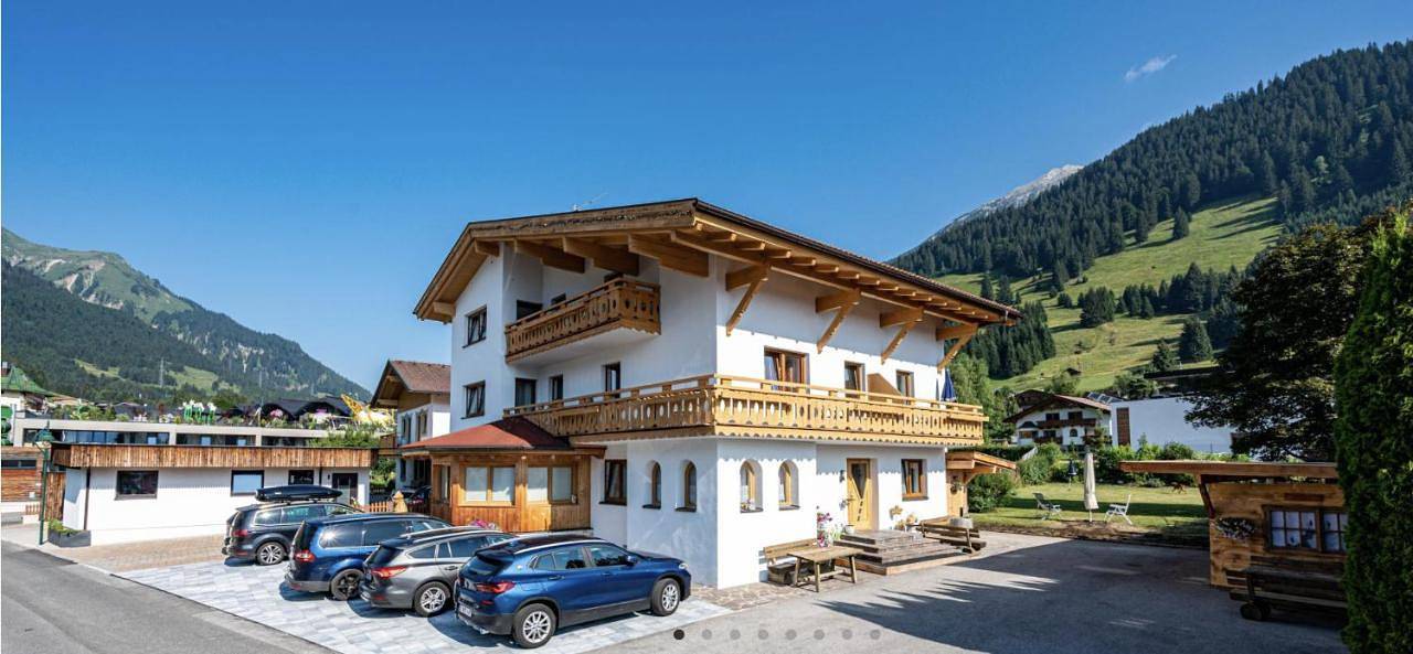 Ganze Wohnung, Two-Bedroom Apartment in Lechtaler Alpen, Lermoos