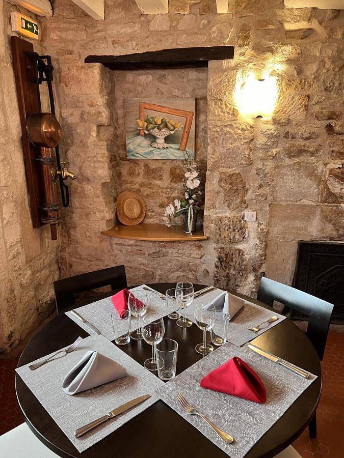 Hostellerie Au rendez-vous des amis in Chamarandes-Choignes, Haute-Marne