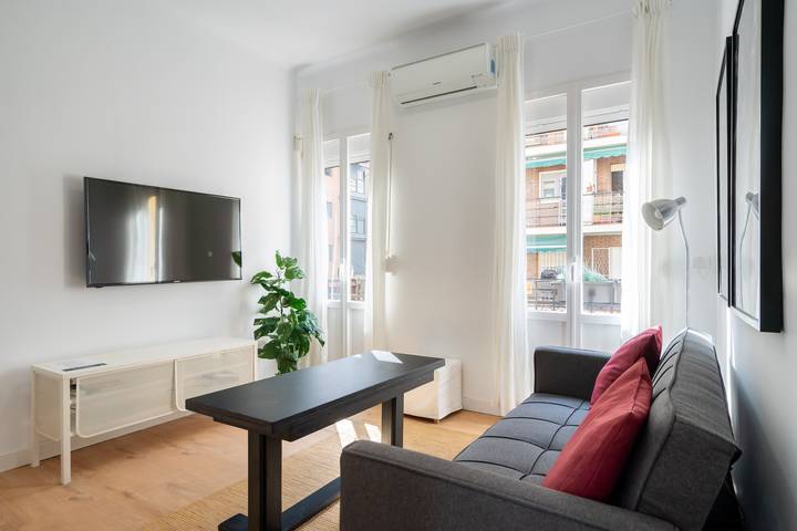 Appartamento per 6 persone, con Balcone a Madrid