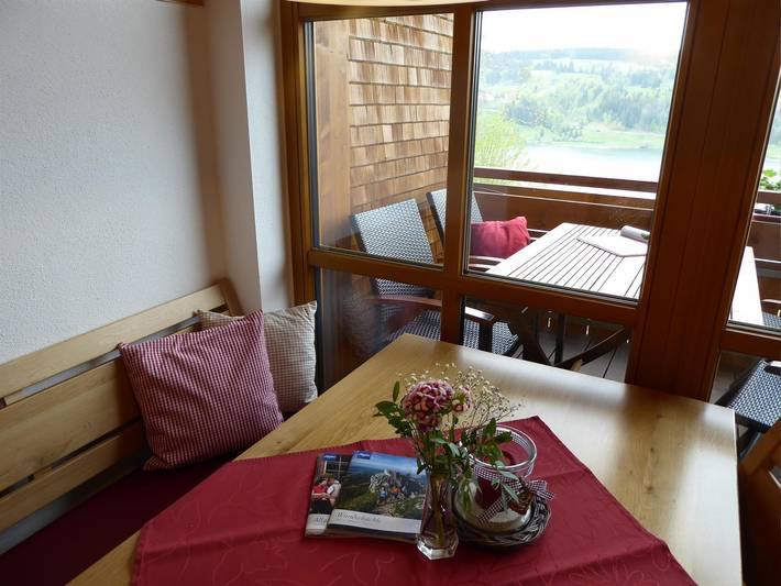 Ferienwohnung für 2 Personen, mit Balkon und Terrasse sowie Garten und Seeblick in Immenstadt - 3