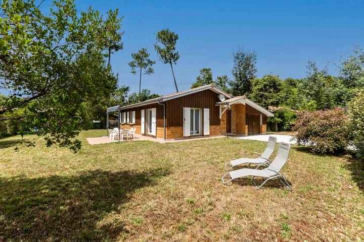 Ferienhaus für 6 Personen, mit Terrasse und Garten - 1