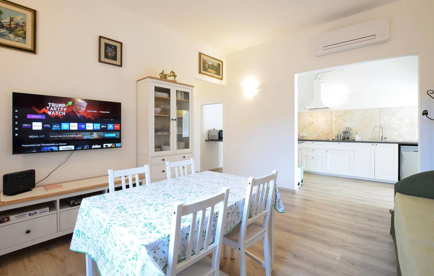Geheel vakantieappartement, Appartement met zeezicht, A/C, WiFi & Parkeerplaats | 600m naar Gavorrano in Gavorrano, Provincie Grosseto